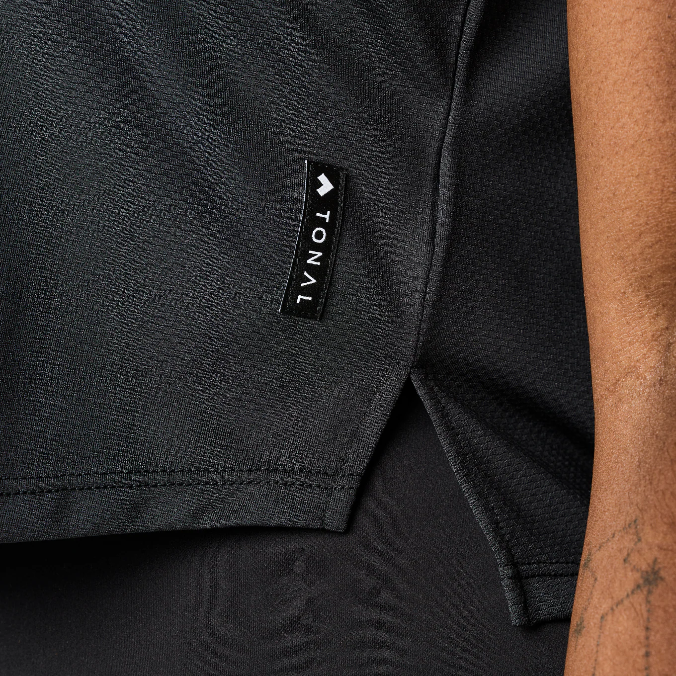 Tonal Women's Performance Tank Top - Image 4